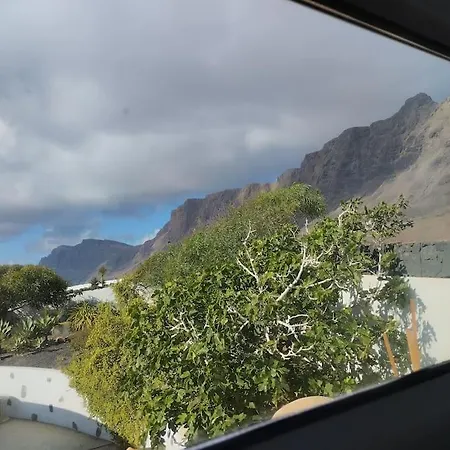 360 View To Ocean And Cliffs Apartman