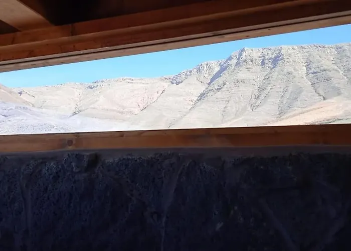 360 View To Ocean And Cliffs