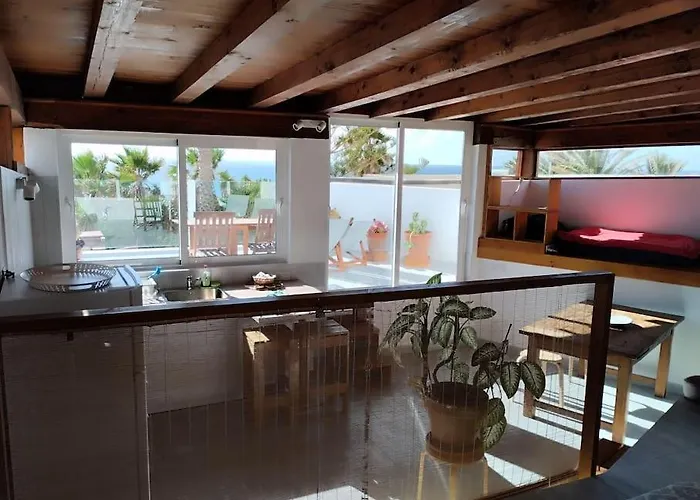 360 View To Ocean And Cliffs *